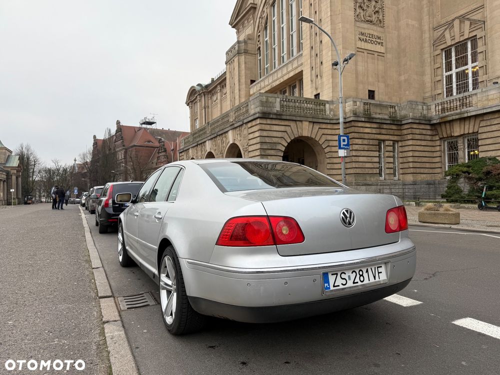 Volkswagen Phaeton 3.2 V6 4Mot (5 os.) - 5