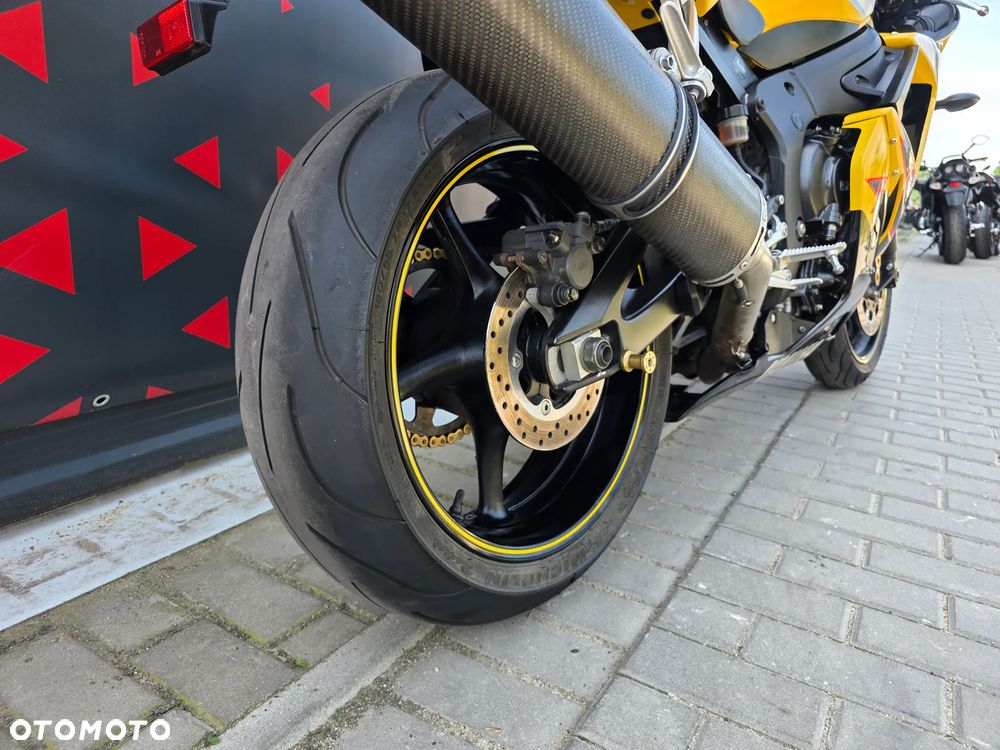 Yamaha R6 - 21