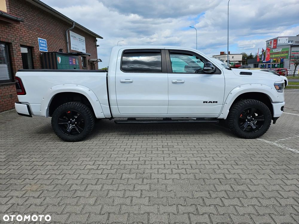 RAM 1500 Crew Cab Shortbed Laramie - 8