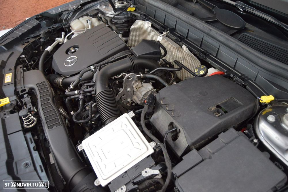 Mercedes-Benz GLB 180 - 9