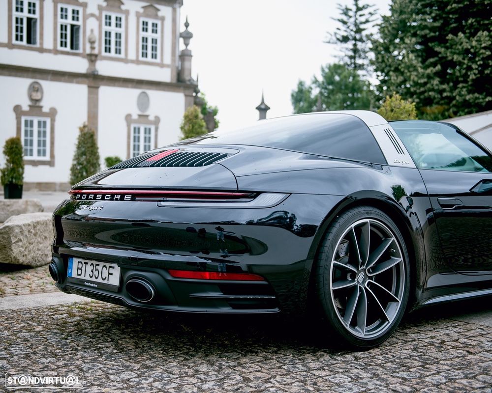 Porsche 911 (992) - 17