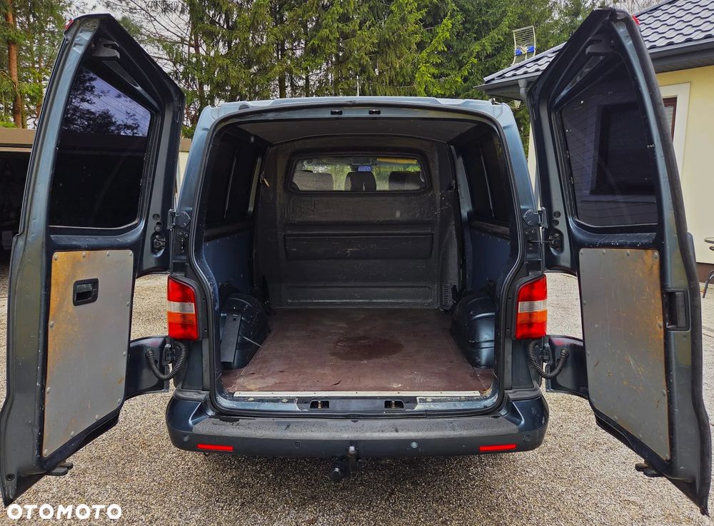 Volkswagen Transporter T5 - 13