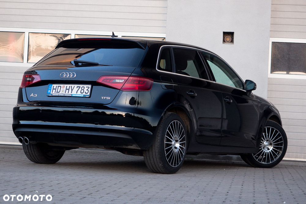 Audi A3 Sportback 1.4 TFSI Ambiente - 8