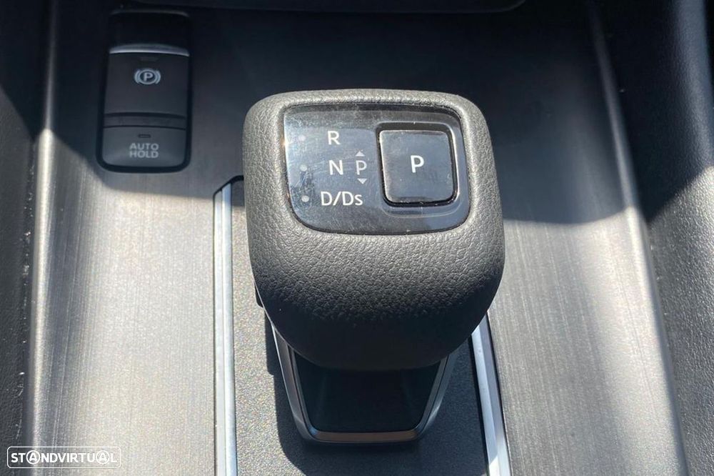 Nissan Qashqai 1.3 DIG-T N-Connecta Xtronic - 11