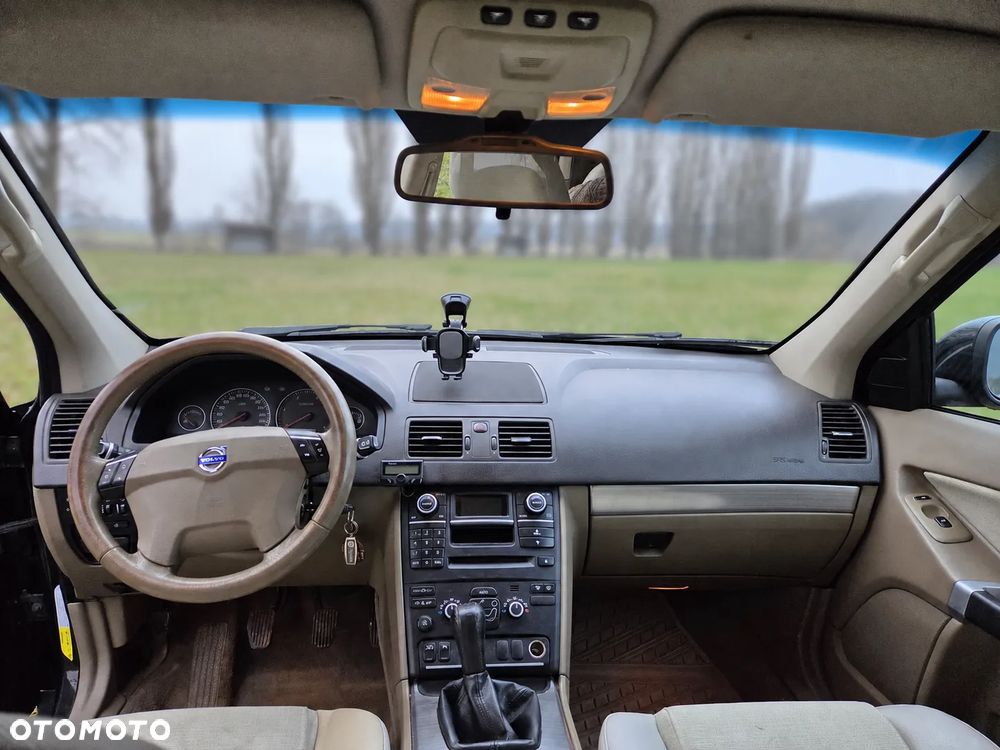 Volvo XC 90 D5 AWD Momentum - 10
