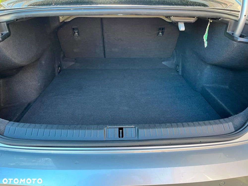 Volkswagen Passat 1.5 TSI EVO Comfortline - 6