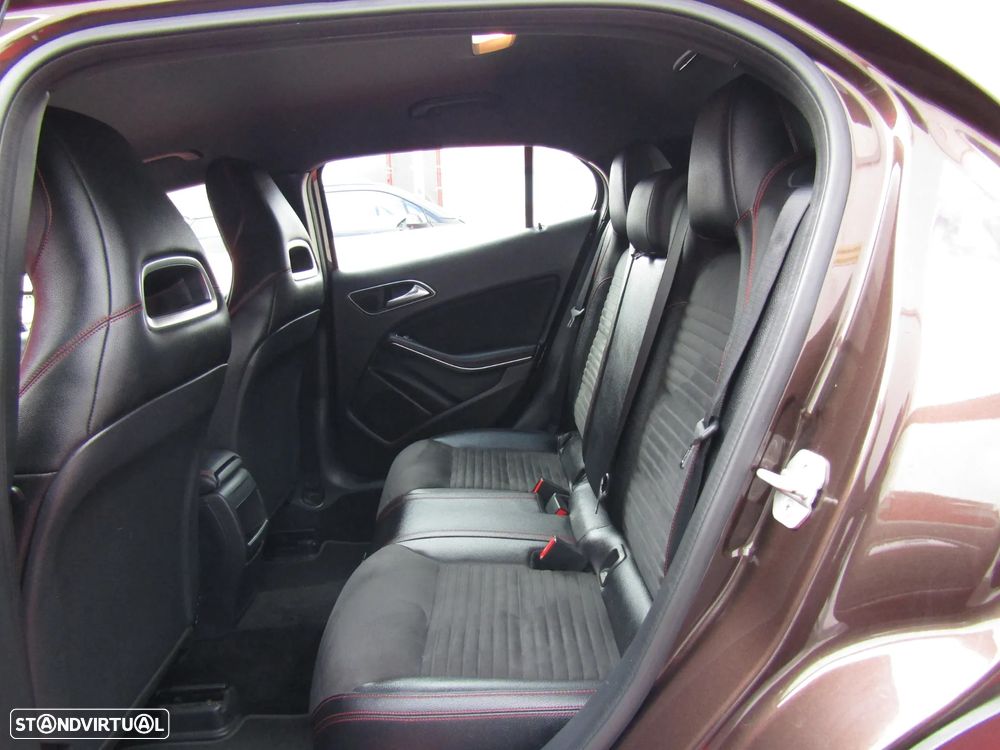 Mercedes-Benz GLA 180 (CDI) d 7G-DCT AMG Line - 15