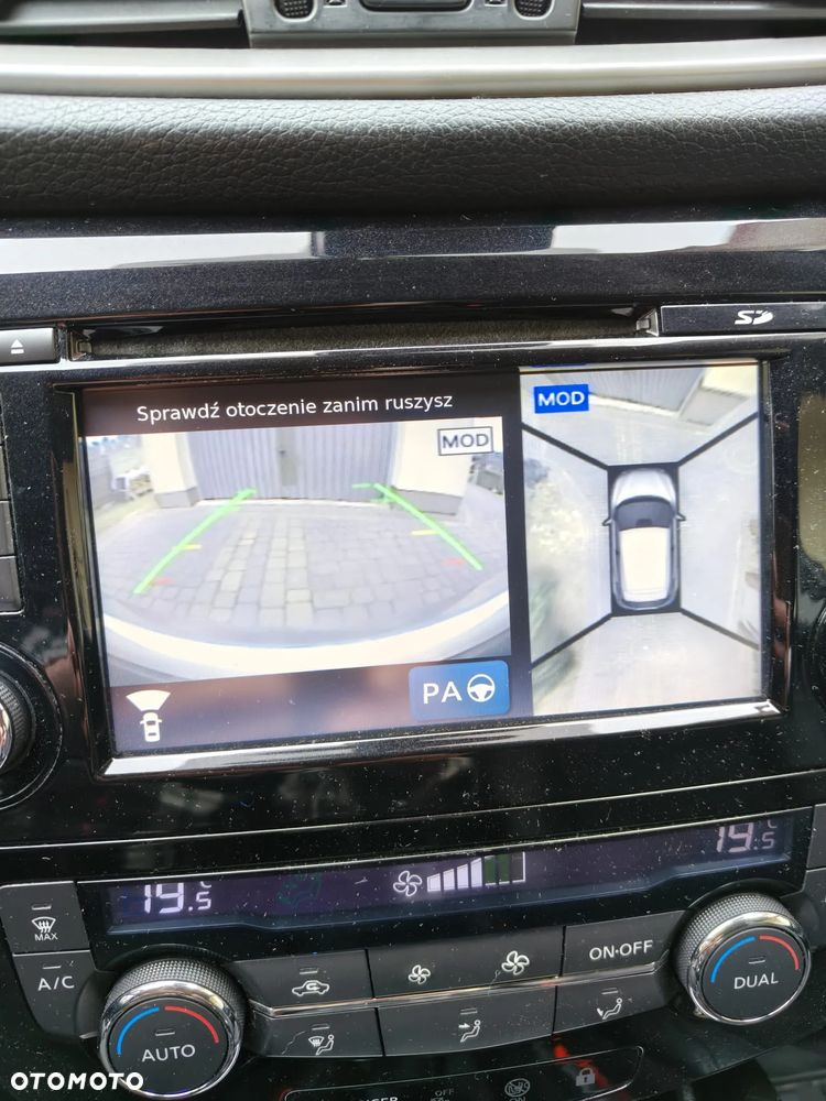 Nissan Qashqai 1.6 DCi 4x4 Tekna EU6 - 9