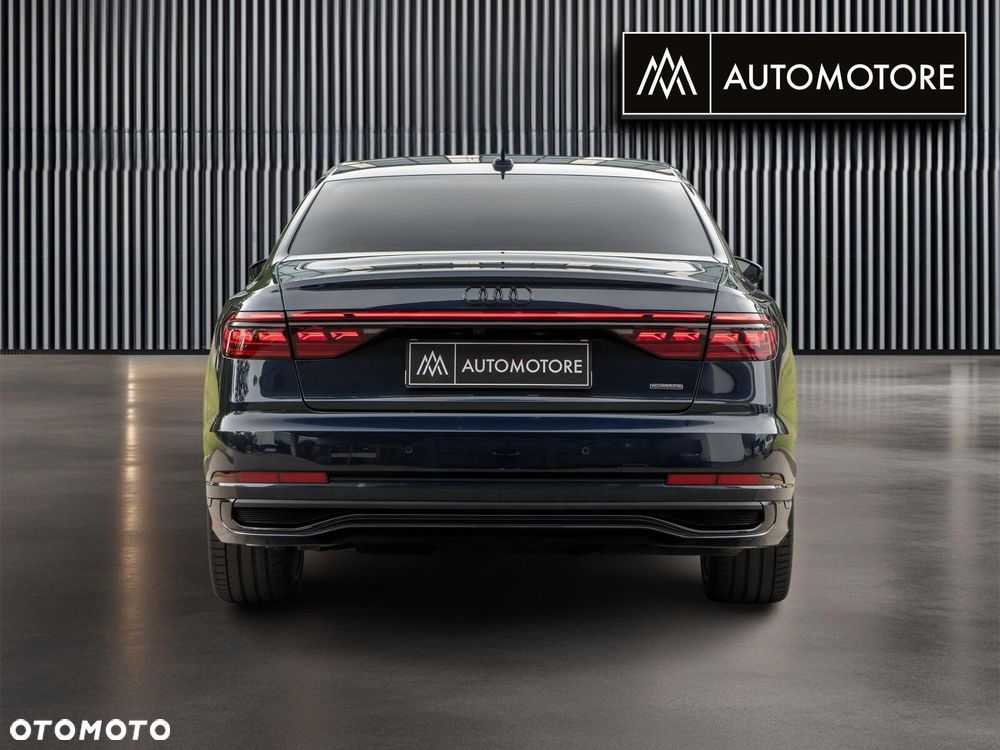 Audi A8 - 7