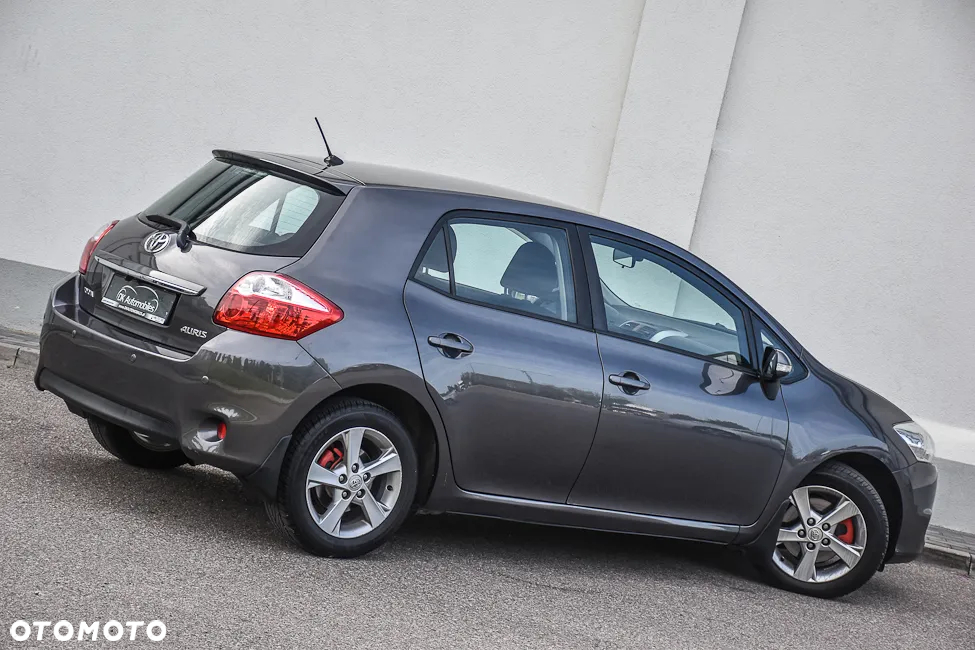 Toyota Auris 2.0 D-4D Prestige - 8