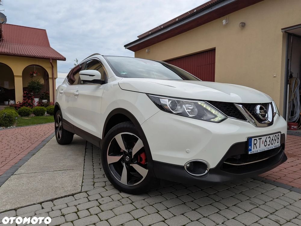 Nissan Qashqai 1.6 DIG-T Tekna - 4