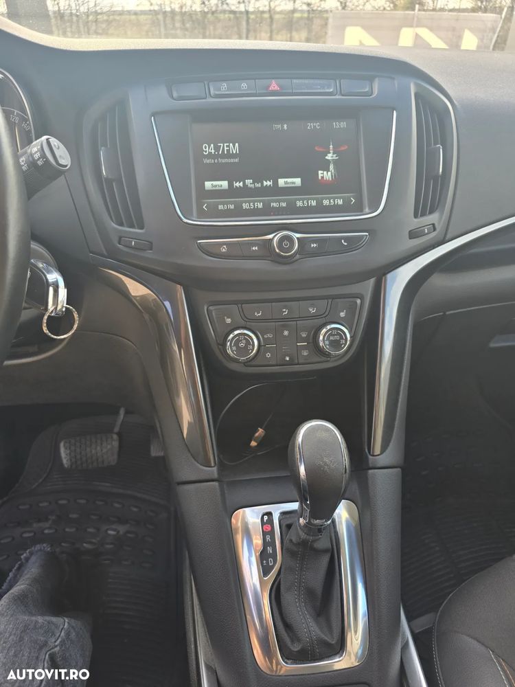 Opel Zafira Tourer 1.6 Aut Enjoy - 8