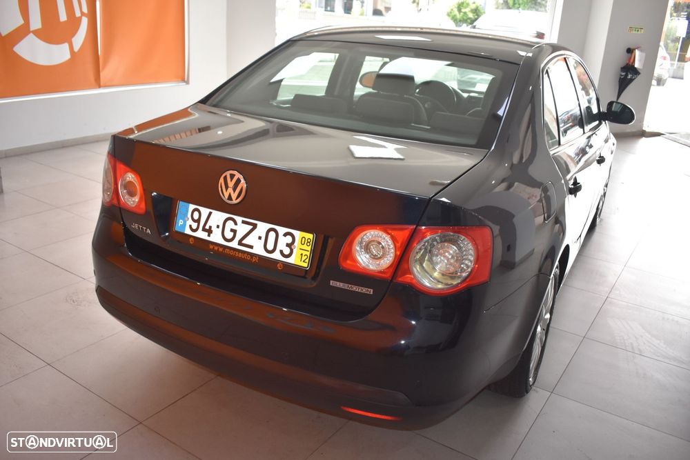 VW Jetta 1.9 TDi BlueM. Confortline - 12