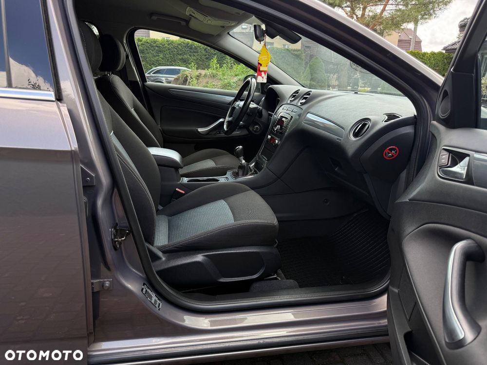 Ford Mondeo 2.0 TDCi Viva Trend - 16