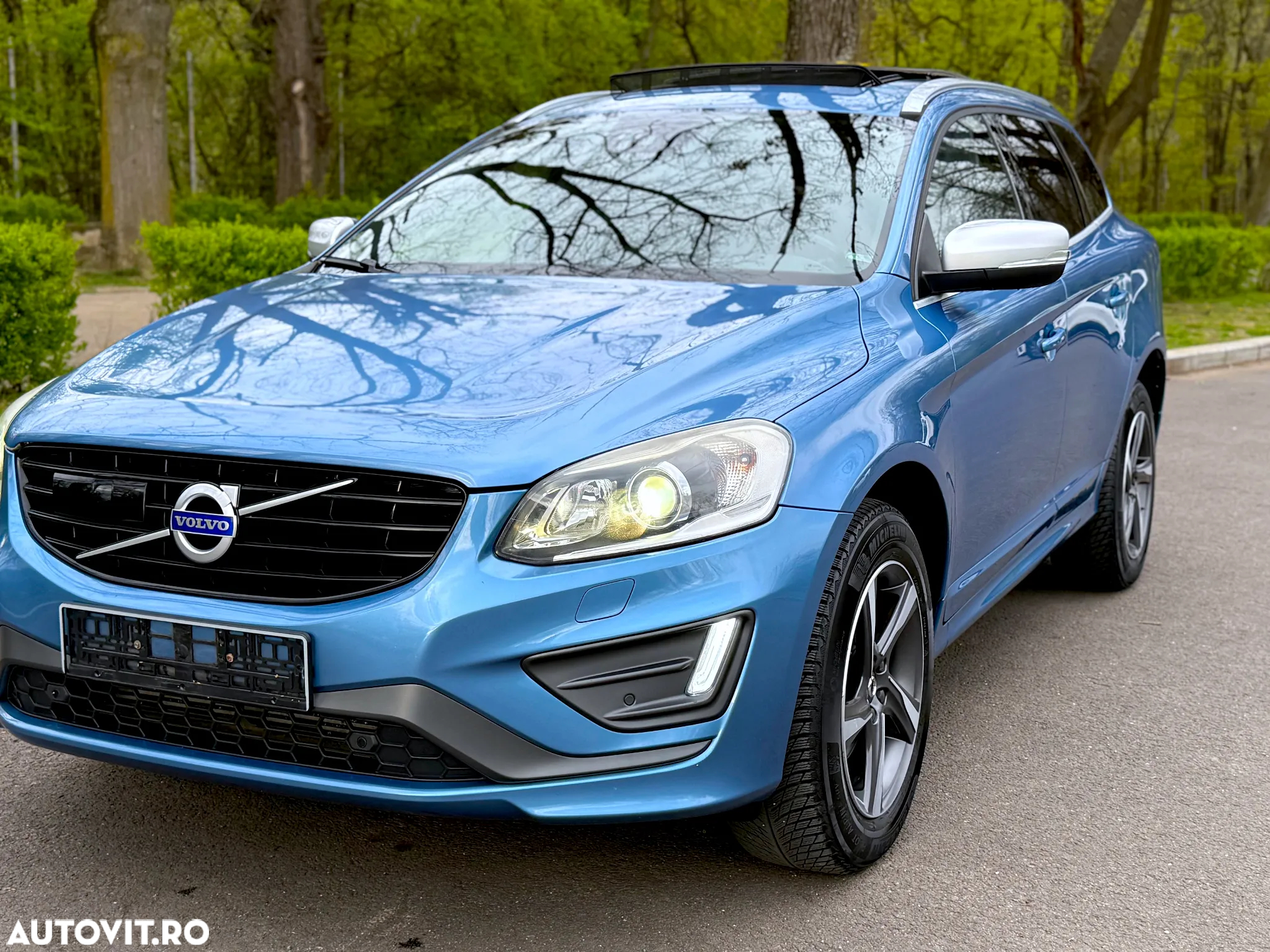 Volvo XC 60 D5 AWD Geartronic Kinetic - 11