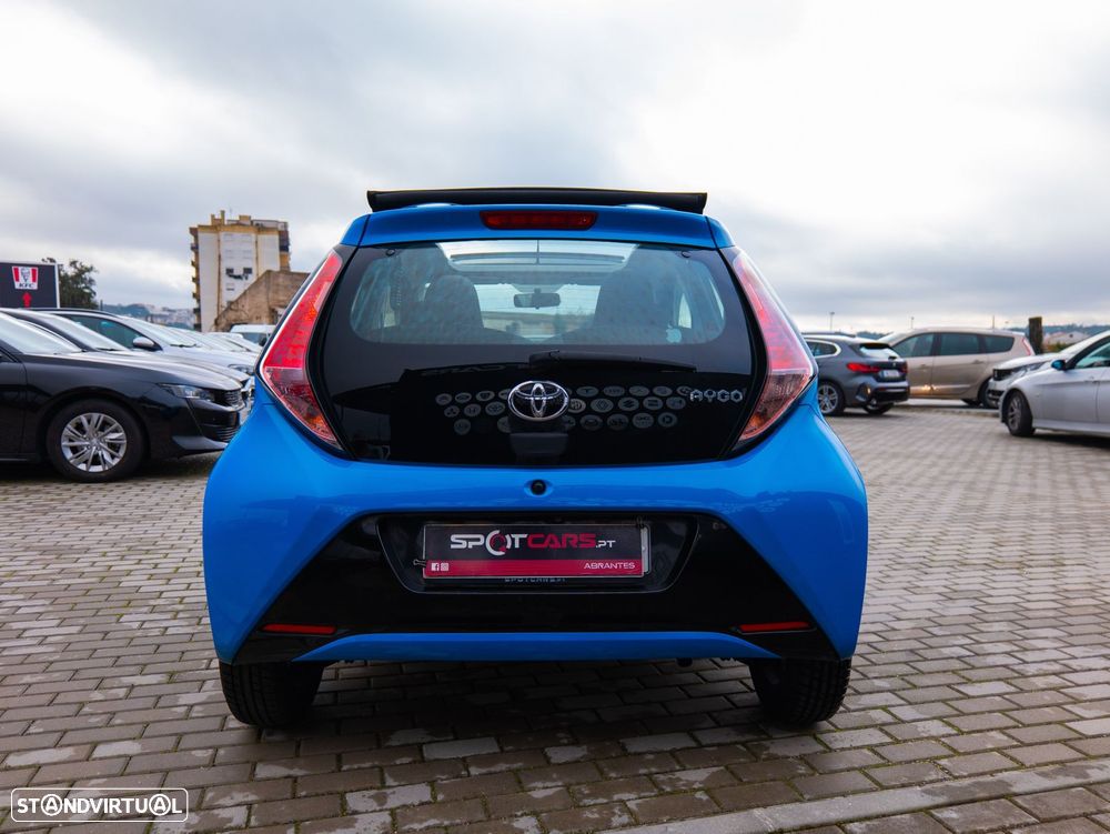 Toyota Aygo 1.0 X-Wave - 8