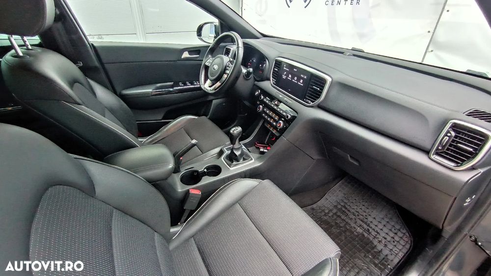 Kia Sportage 1.6 T-GDI 6MT 4x4 GT Line - 19
