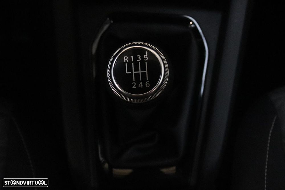 Renault Clio 1.0 TCe Evolution - 14