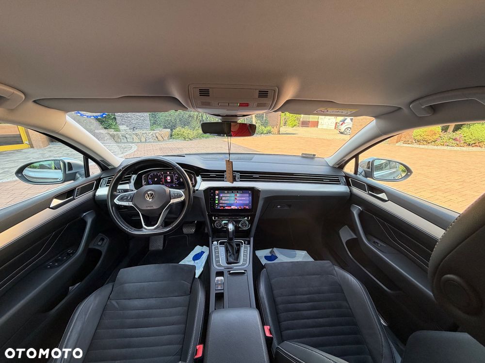 Volkswagen Passat 2.0 TSI Elegance DSG - 23