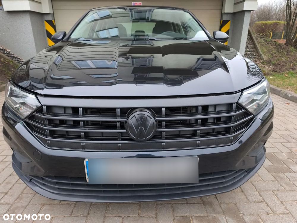 Volkswagen Jetta - 8