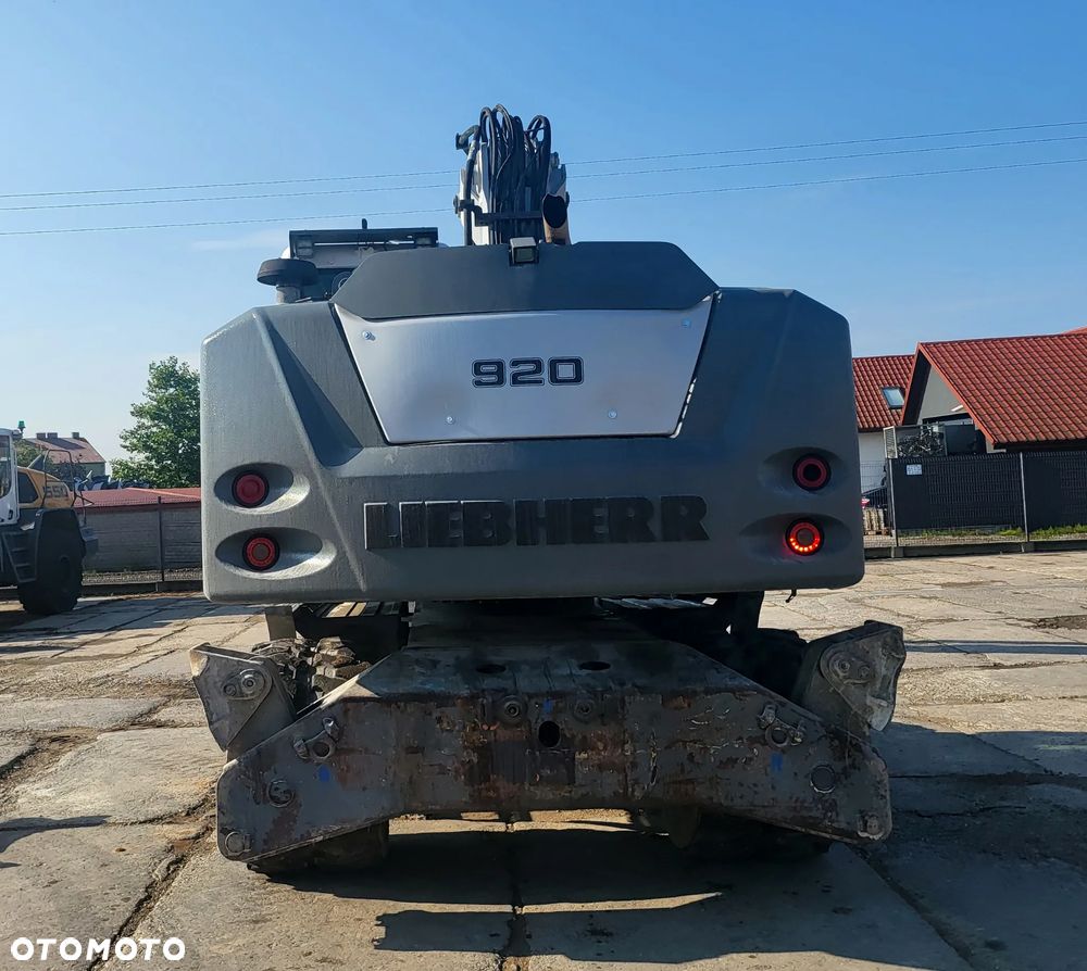 Liebherr A920 - 7