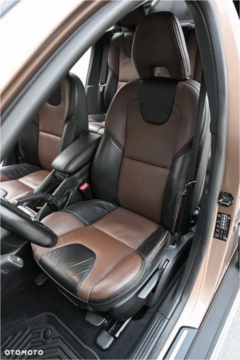 Volvo V40 Cross Country D3 Summum - 10