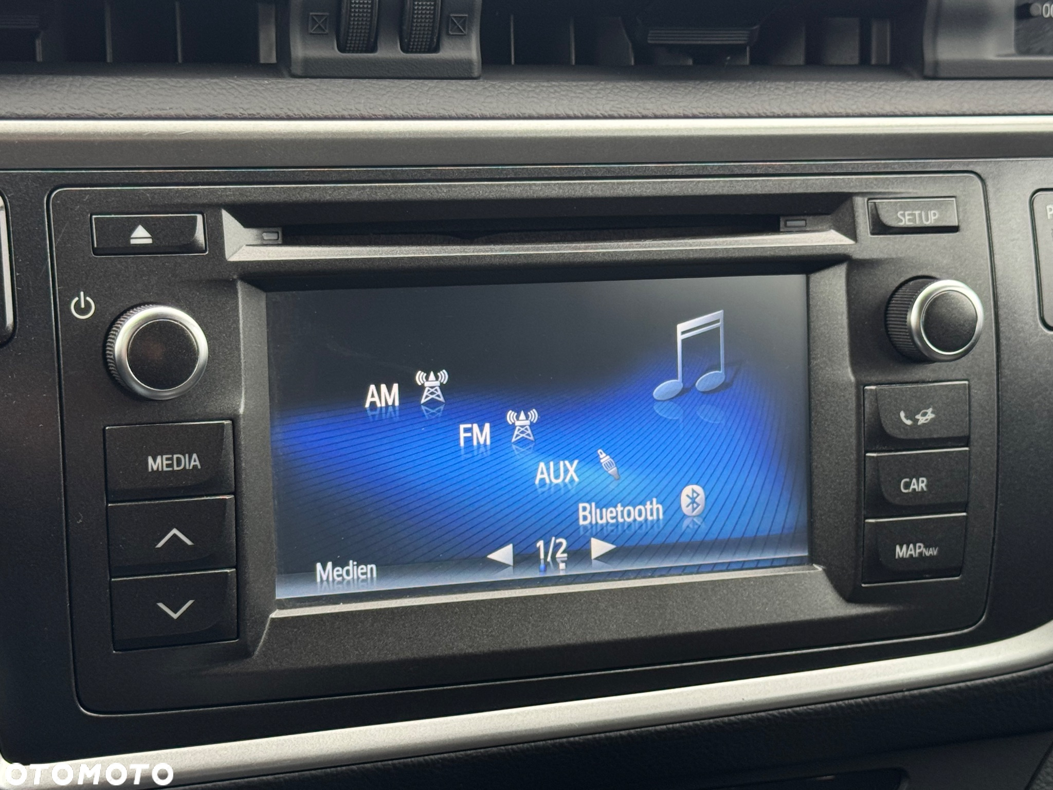 Toyota Auris 1.33 Dual-VVT-i Touring Sports Edition - 29