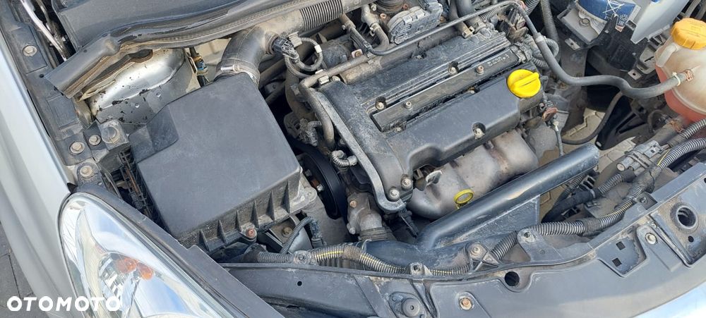 Opel Corsa 1.2 16V - 23