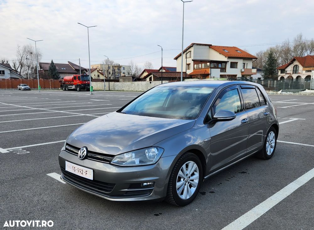 Volkswagen Golf 1.0 TSI BMT Trendline - 3