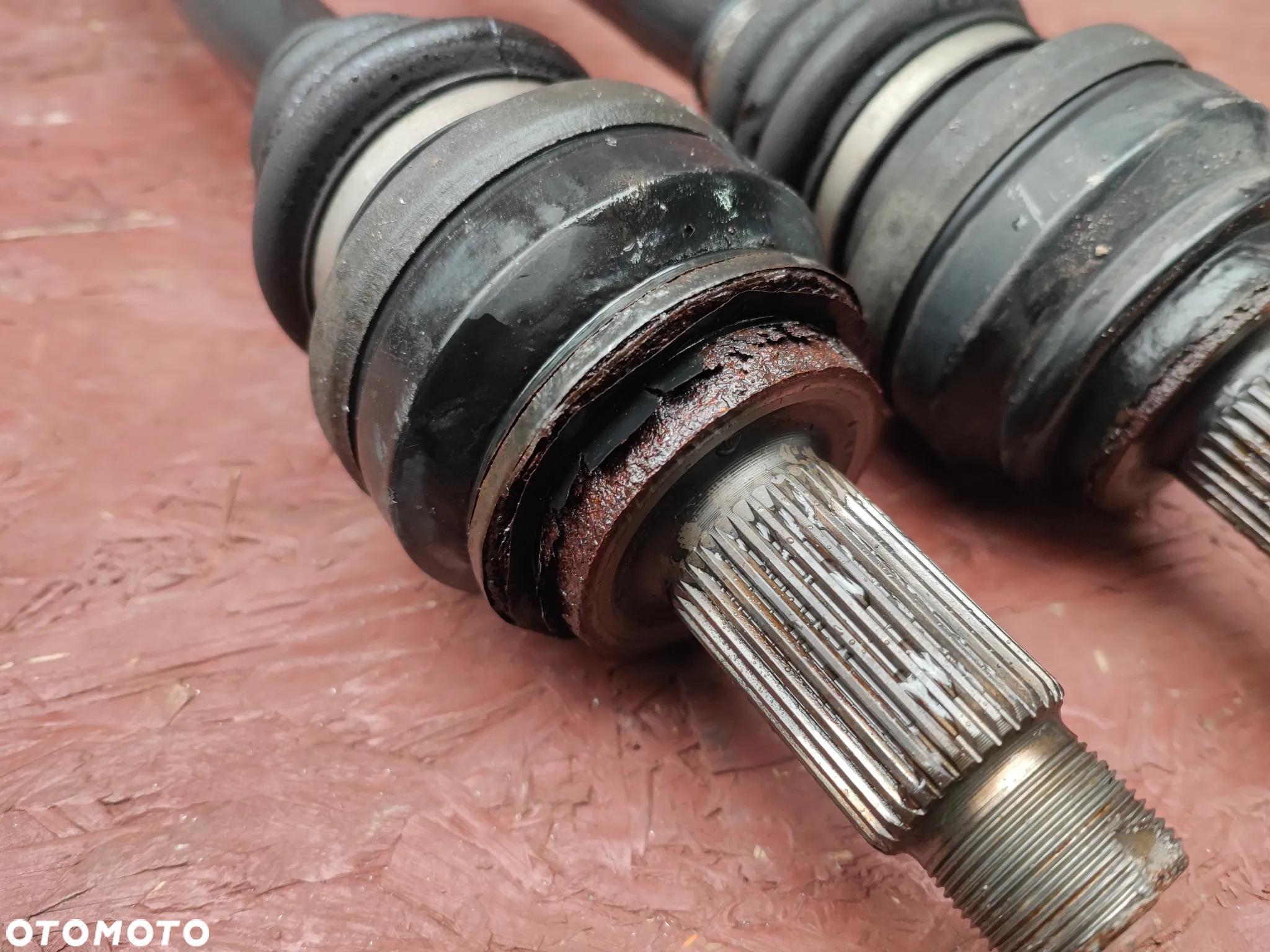 BMW E87 / E90 / E91 ORYGINALNA PÓŁOŚ LEWA / PRAWA DUŻA GŁOWA DO SILNIKÓW GAMY N52B25 / N52B30 O NR. 33 21 7 553 564 / 33 20 7 561 795 OEM W BARDZO DOBRYM STANIE - 8