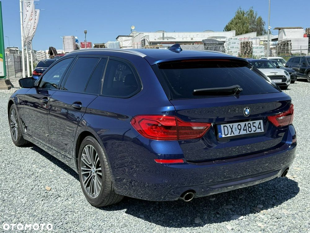 BMW Seria 5 518d Sport Line - 7