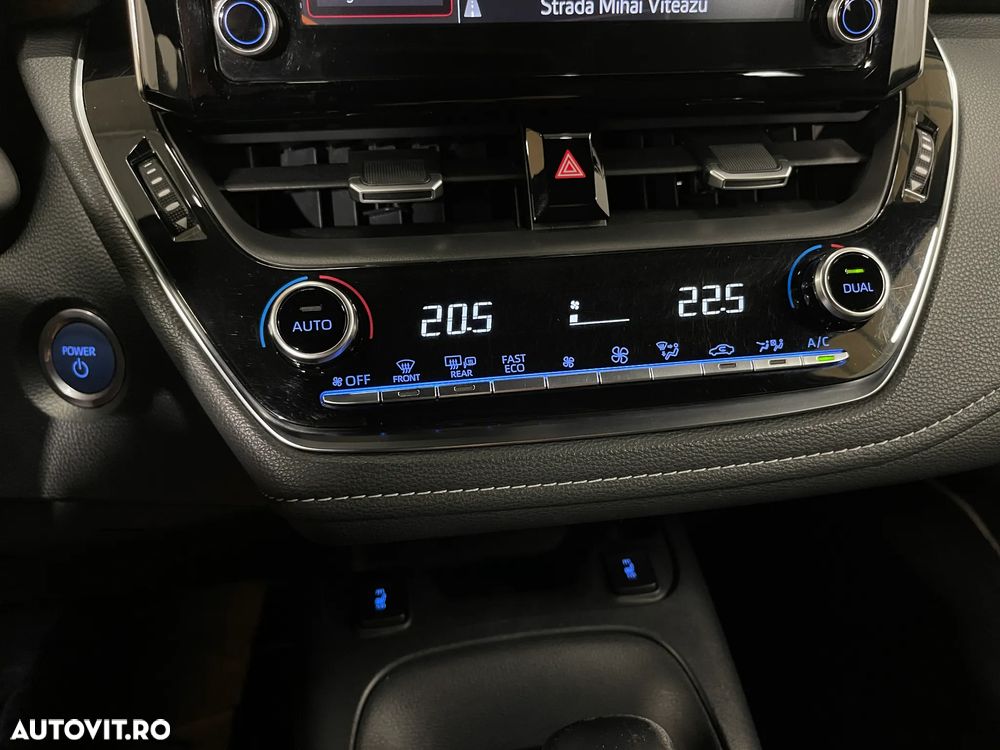 Toyota Corolla - 18