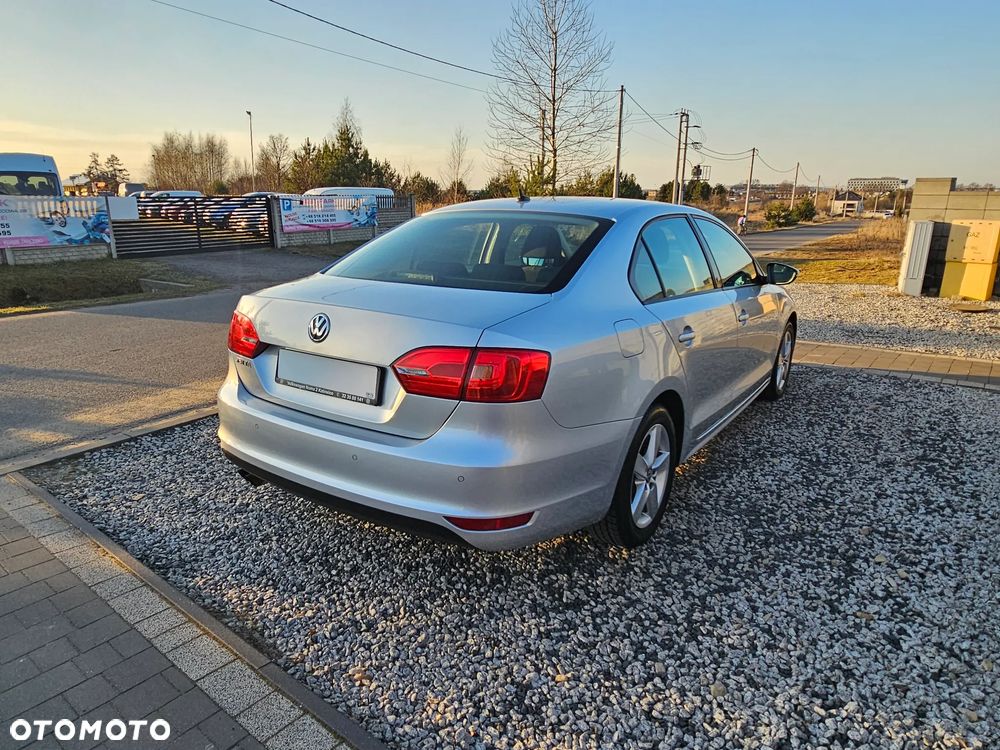 Volkswagen Jetta 1.4 TSI Comfortline - 6