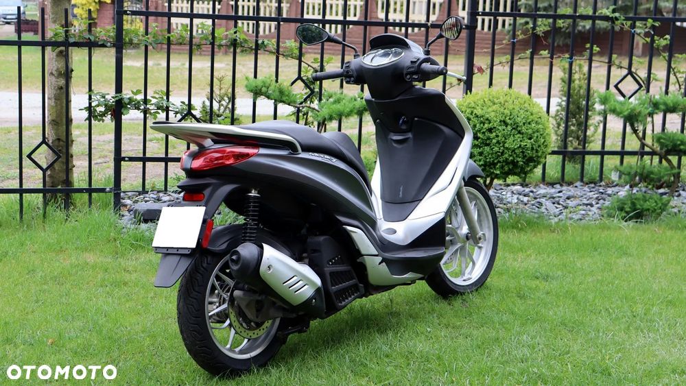Piaggio Medley - 5