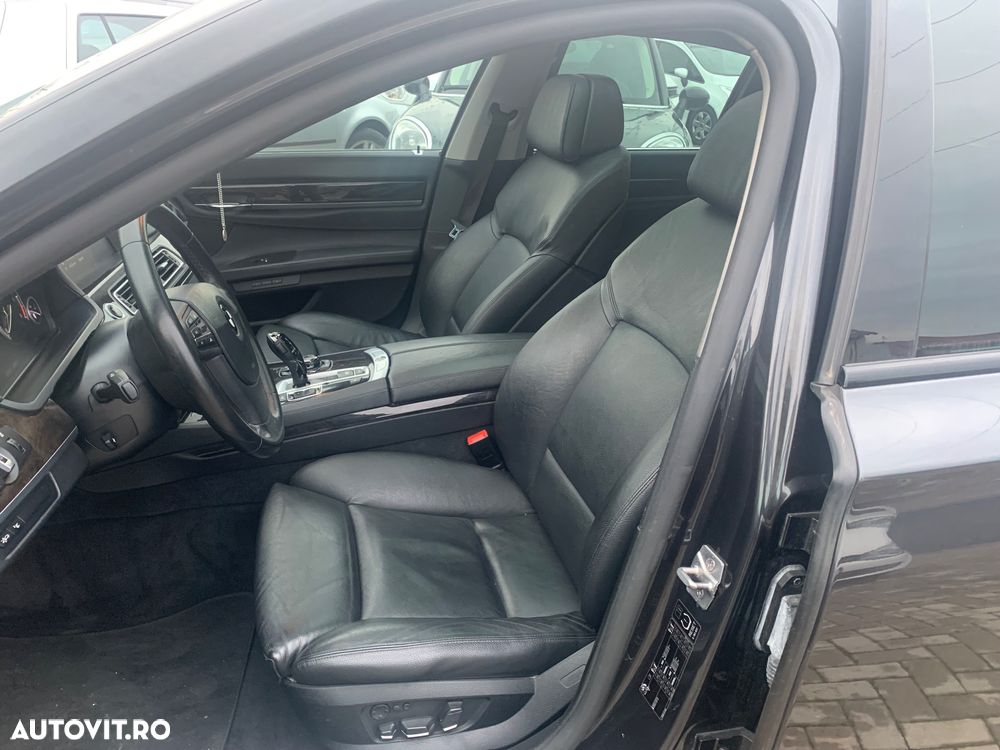 BMW Seria 7 730d xDrive - 5