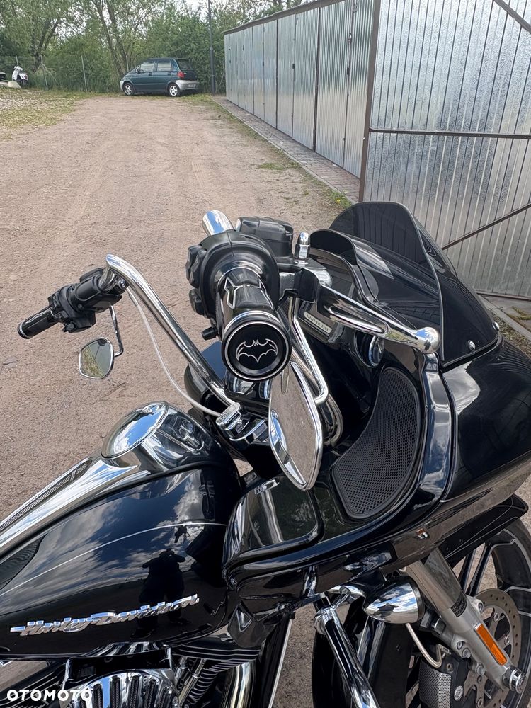 Harley-Davidson Touring Road Glide - 3