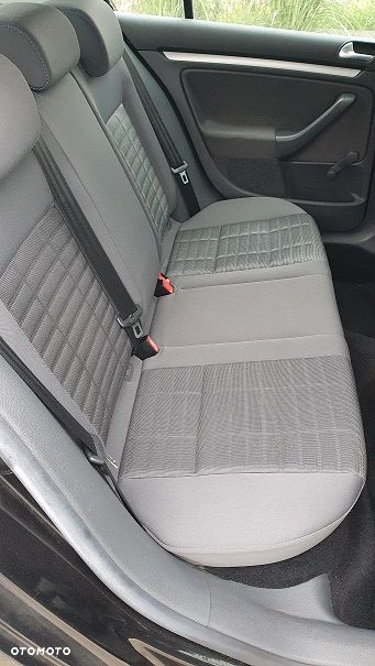 Volkswagen Golf 1.6 Tour - 14