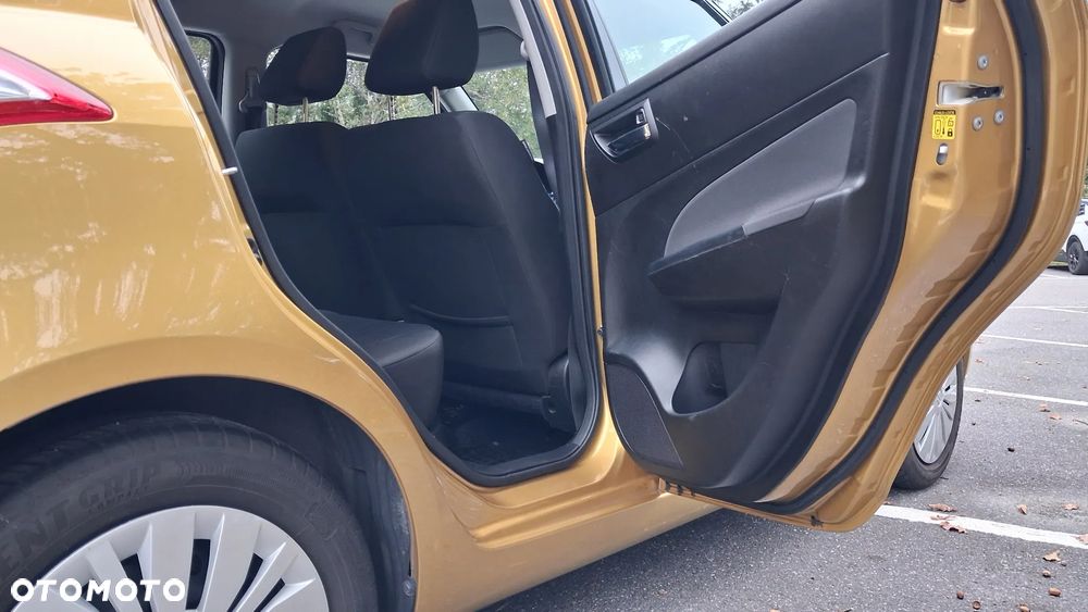 Suzuki Swift - 15