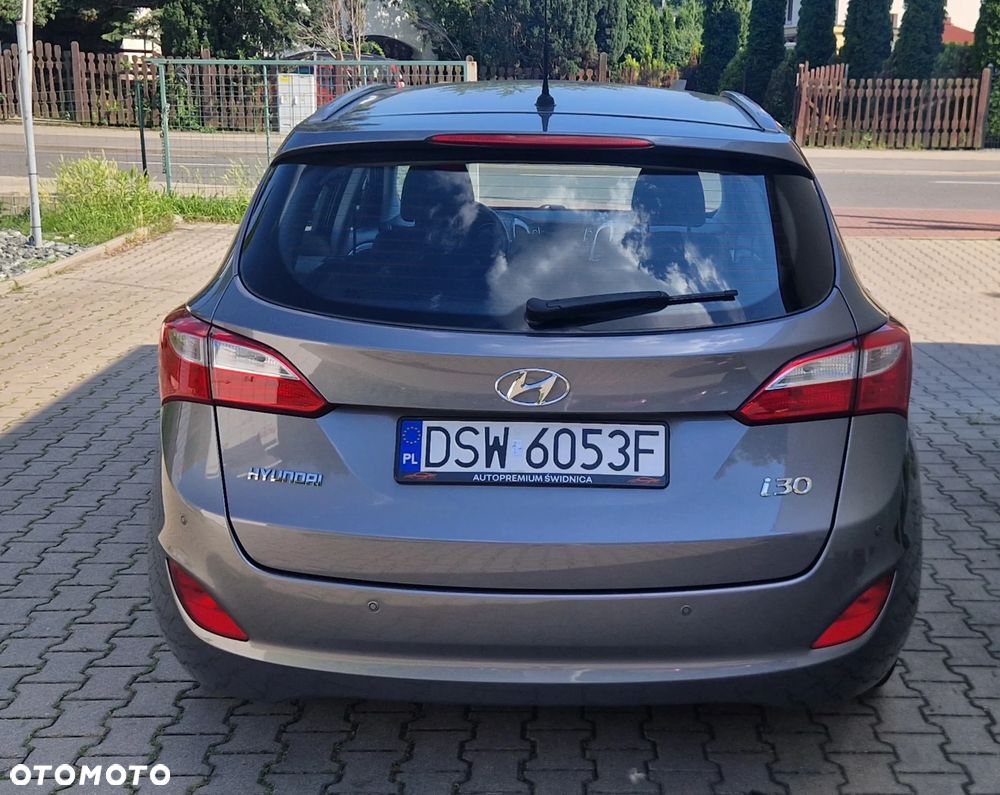 Hyundai i30 1.4 Classic + - 19