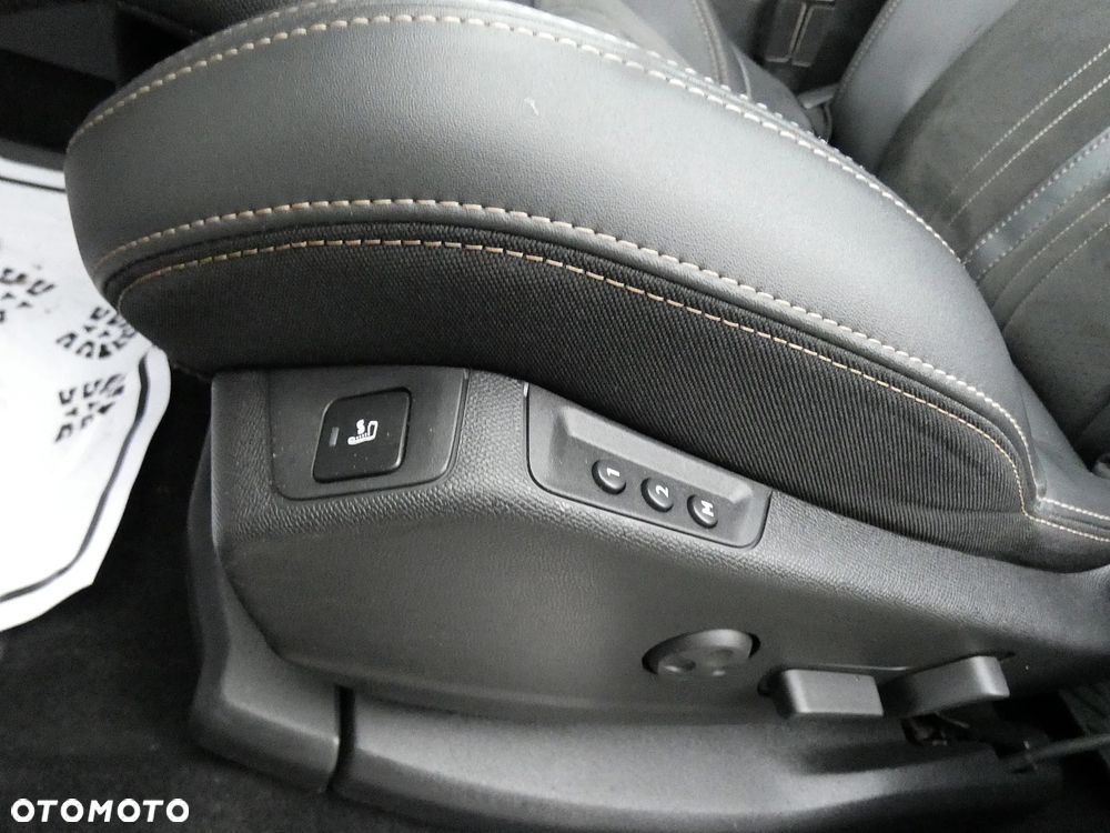 Peugeot 5008 1.6 PureTech GT S&S EAT8 - 36