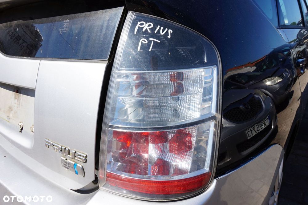 LAMPA TYLNA PRAWA PRIUS II XW20 81551-47061 TOYOTA 2004-2009 - 1