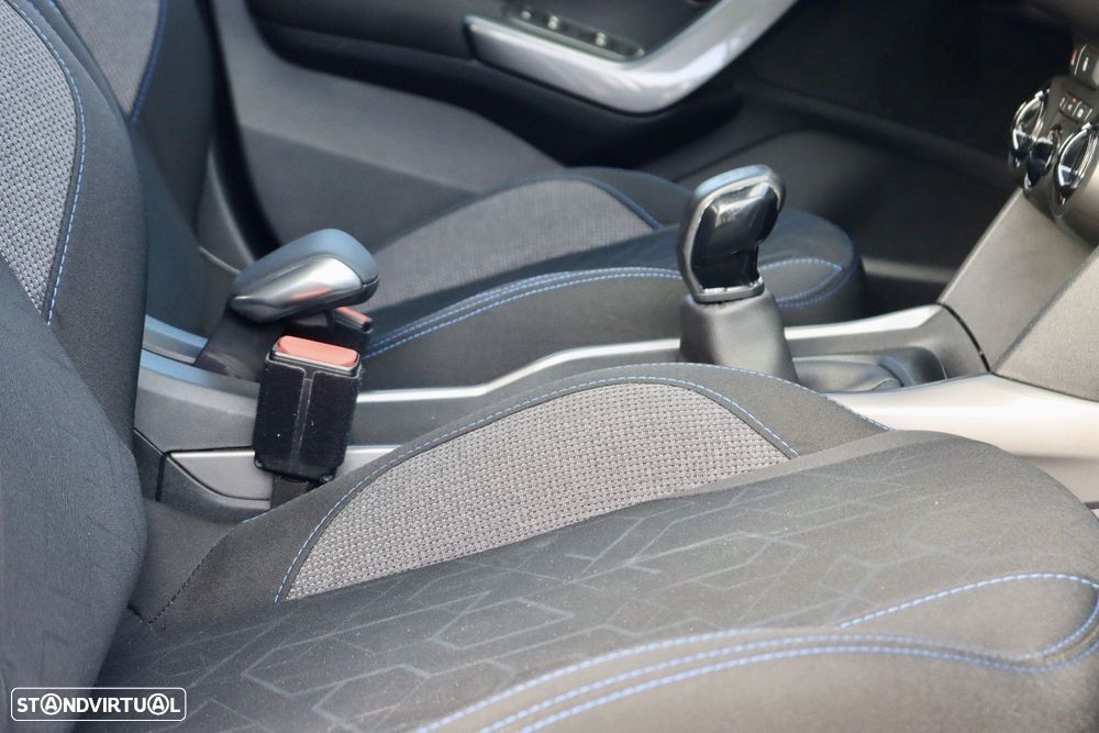 Peugeot 2008 1.2 PureTech Style - 9