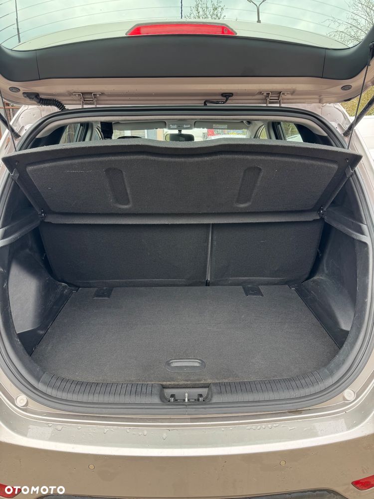 Hyundai ix20 - 13