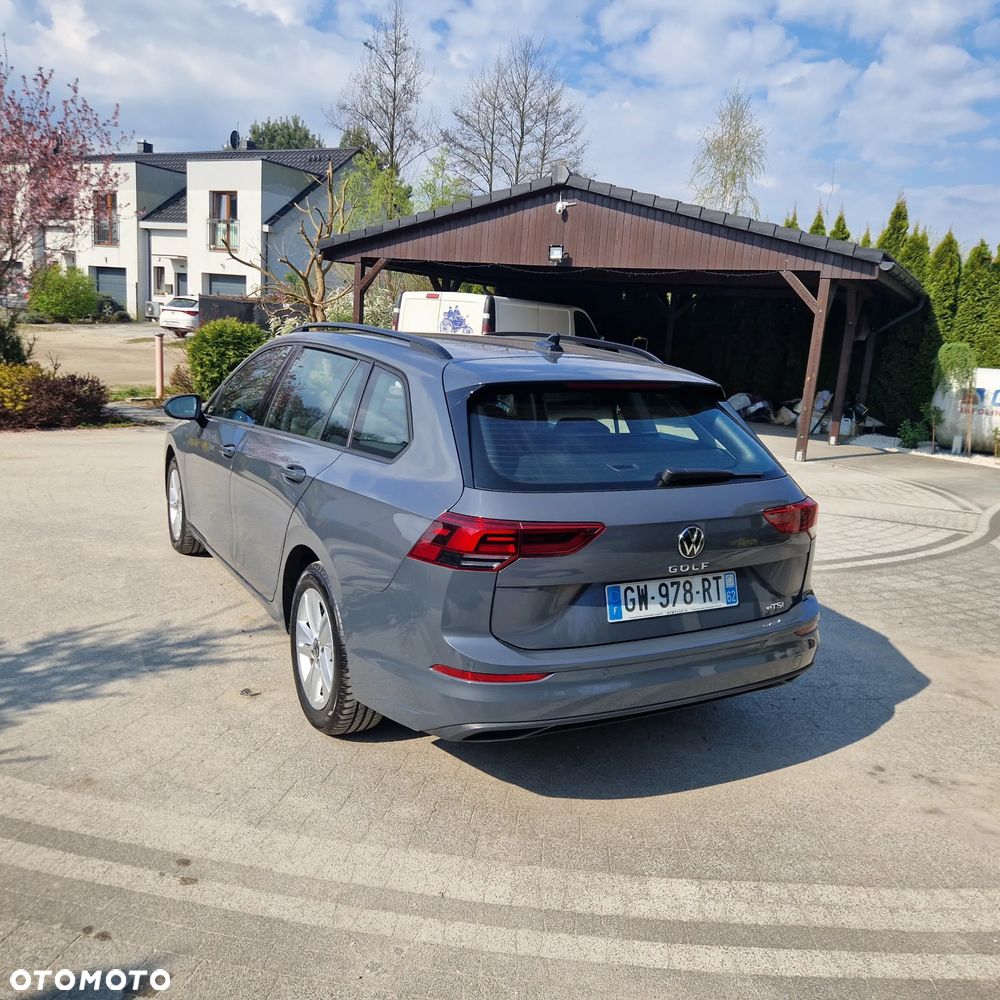 Volkswagen Golf - 6