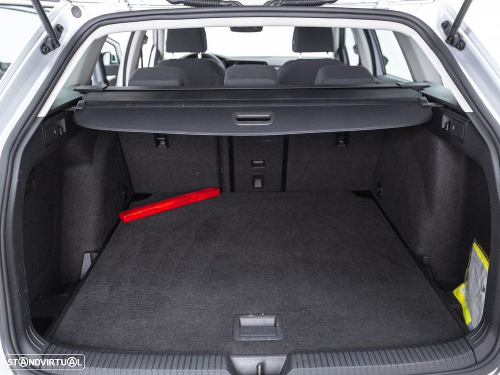VW Golf Variant 2.0 TDi Life - 9