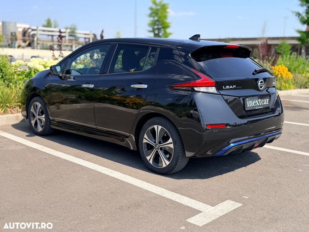 Nissan LEAF 62 kWh e+ N-Connecta - 6