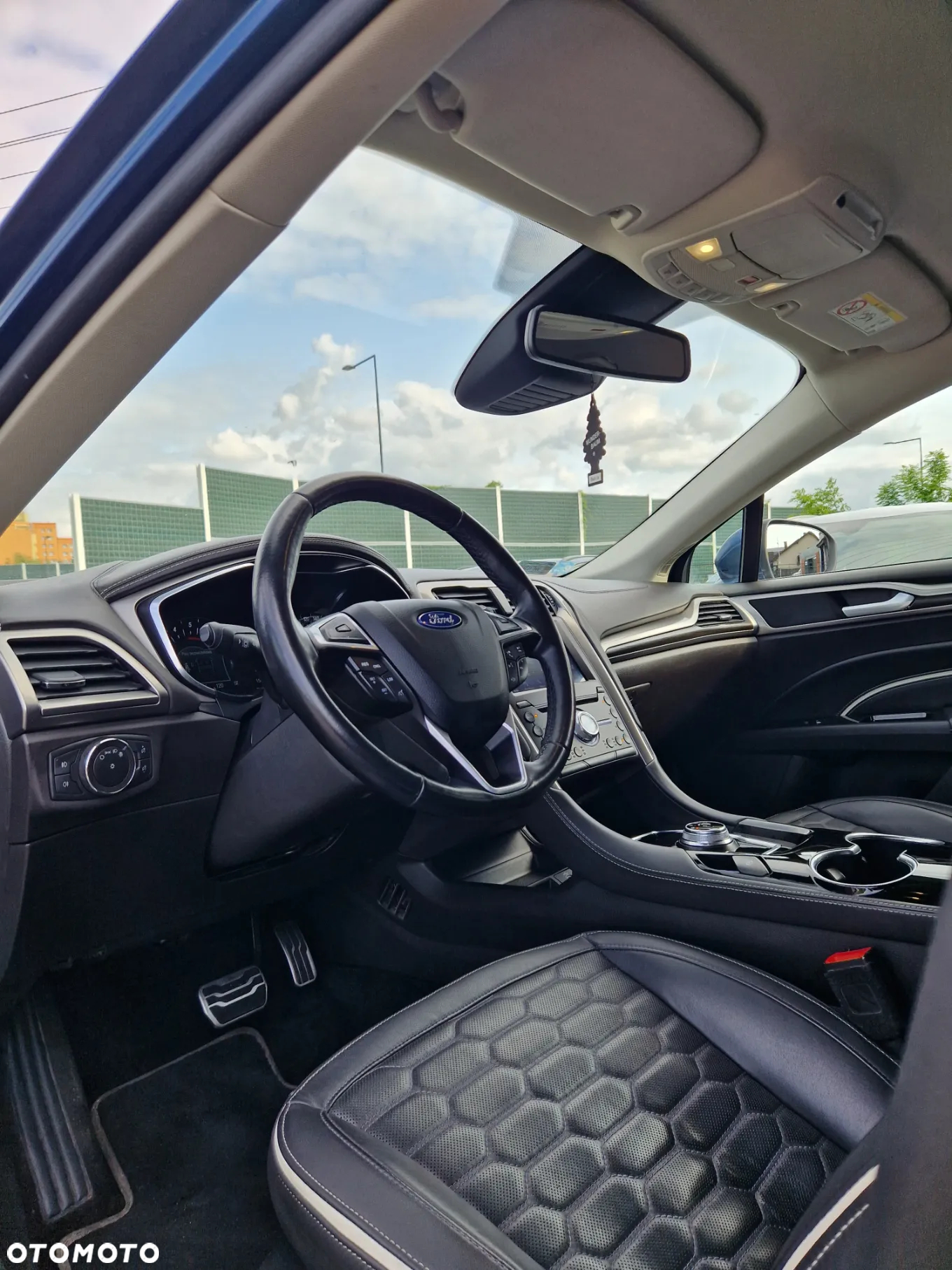Ford Mondeo 2.0 EcoBlue Vignale - 22