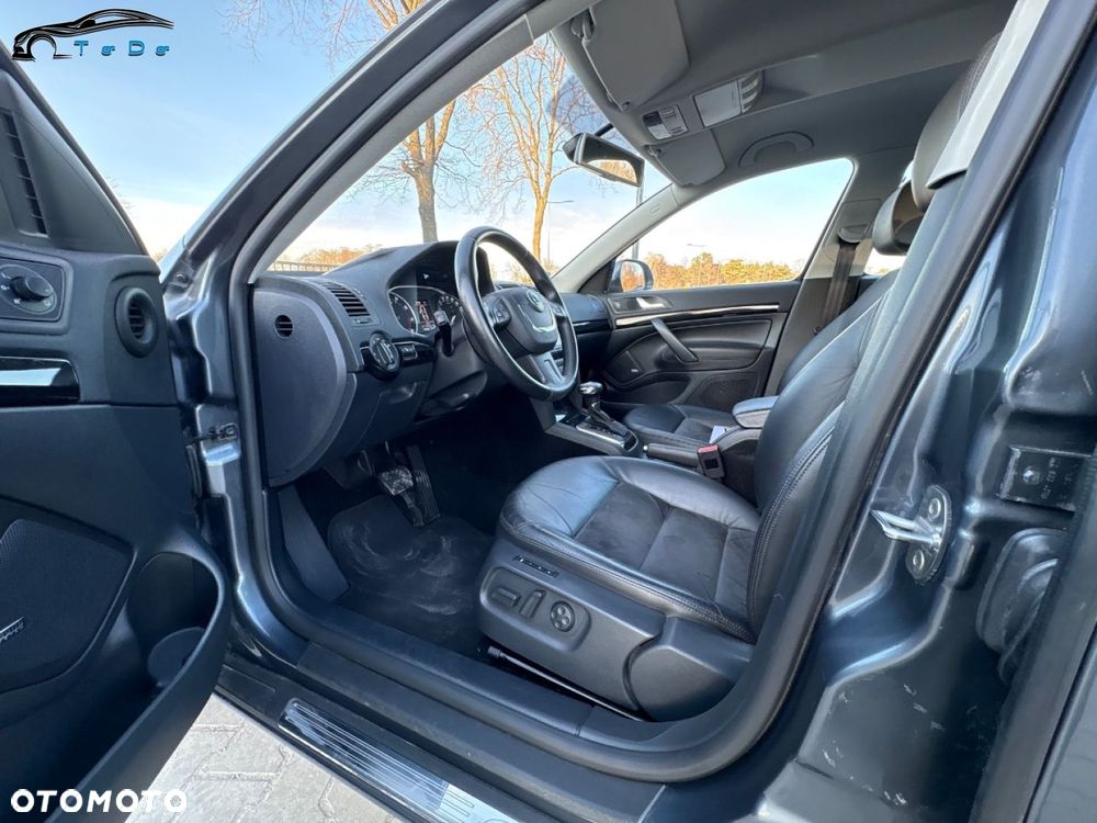 Skoda Octavia 1.8 TSI DSG Laurin & Klement - 13