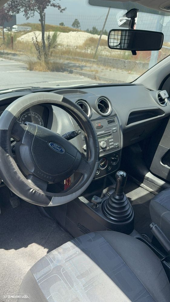 Ford Fiesta 1.4 TDCI Connection - 12
