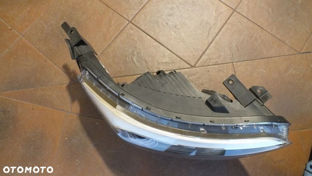 Lampa przednia lewa prawa 92101-H8 led - 21